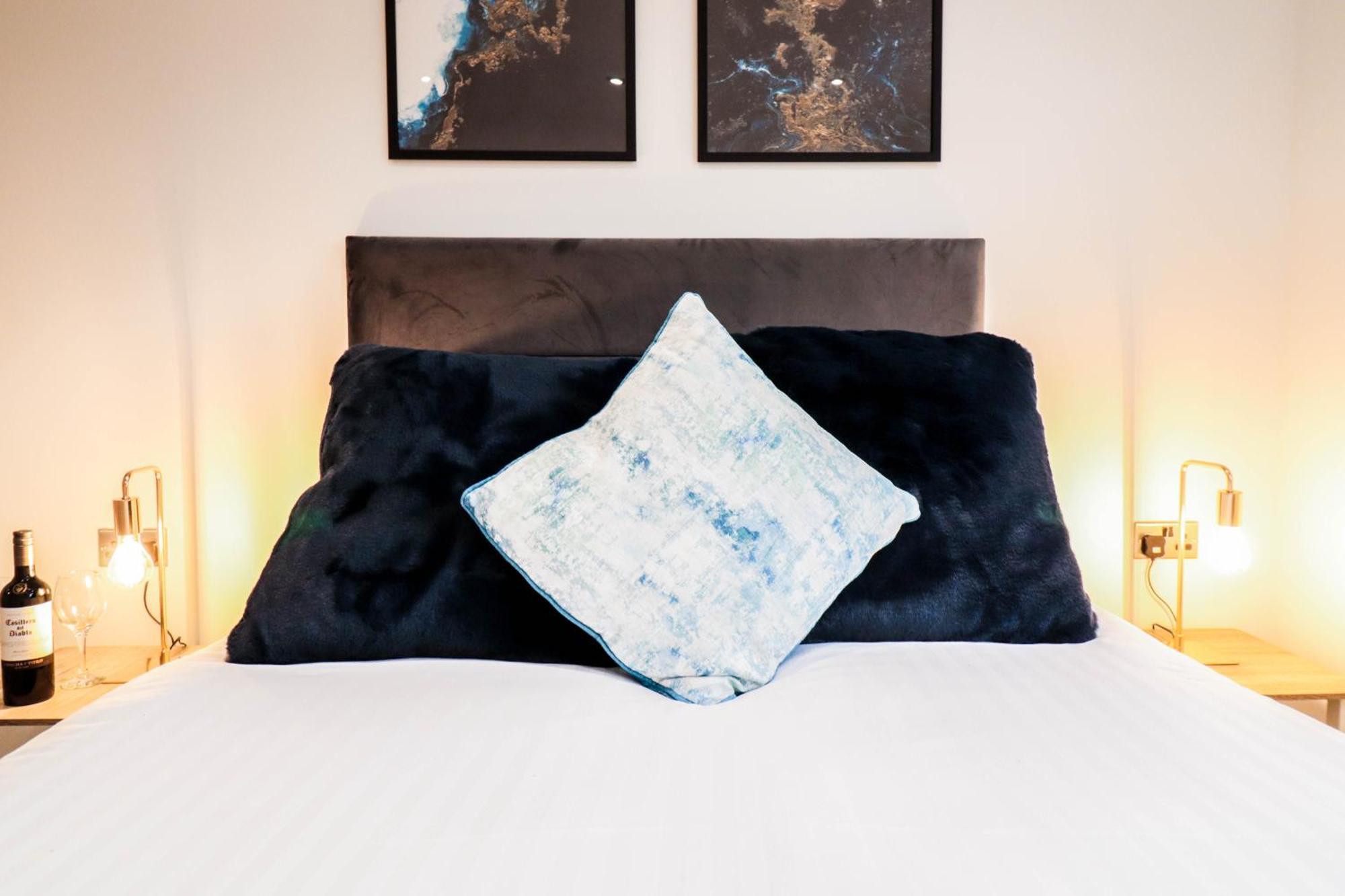 Modern 1-Bed Apartment In Buckinghamshire With Free Wifi, Parking & Garden High Wycombe Exterior foto