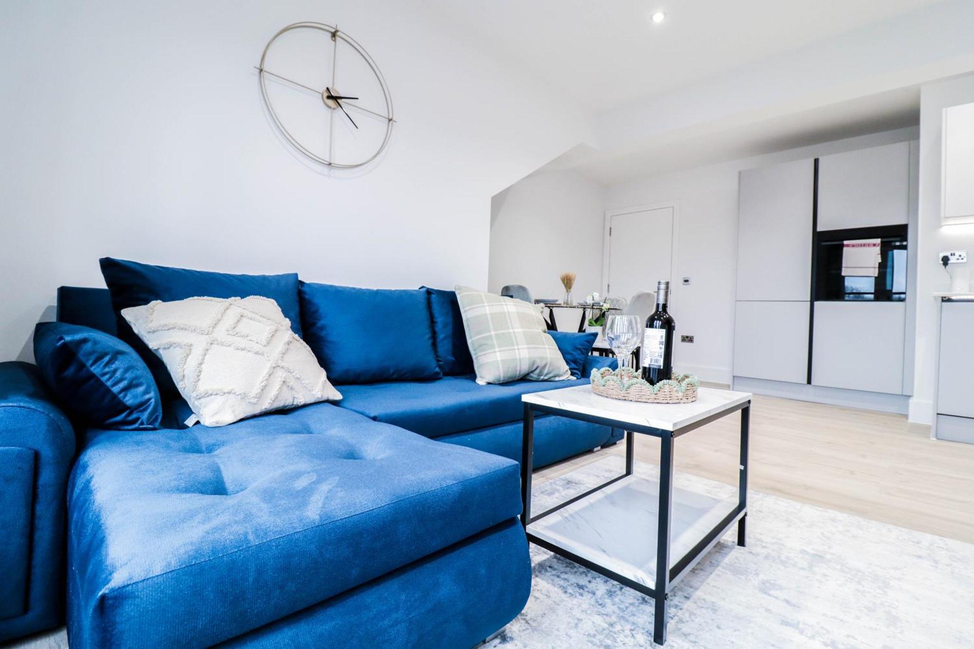 Modern 1-Bed Apartment In Buckinghamshire With Free Wifi, Parking & Garden High Wycombe Exterior foto