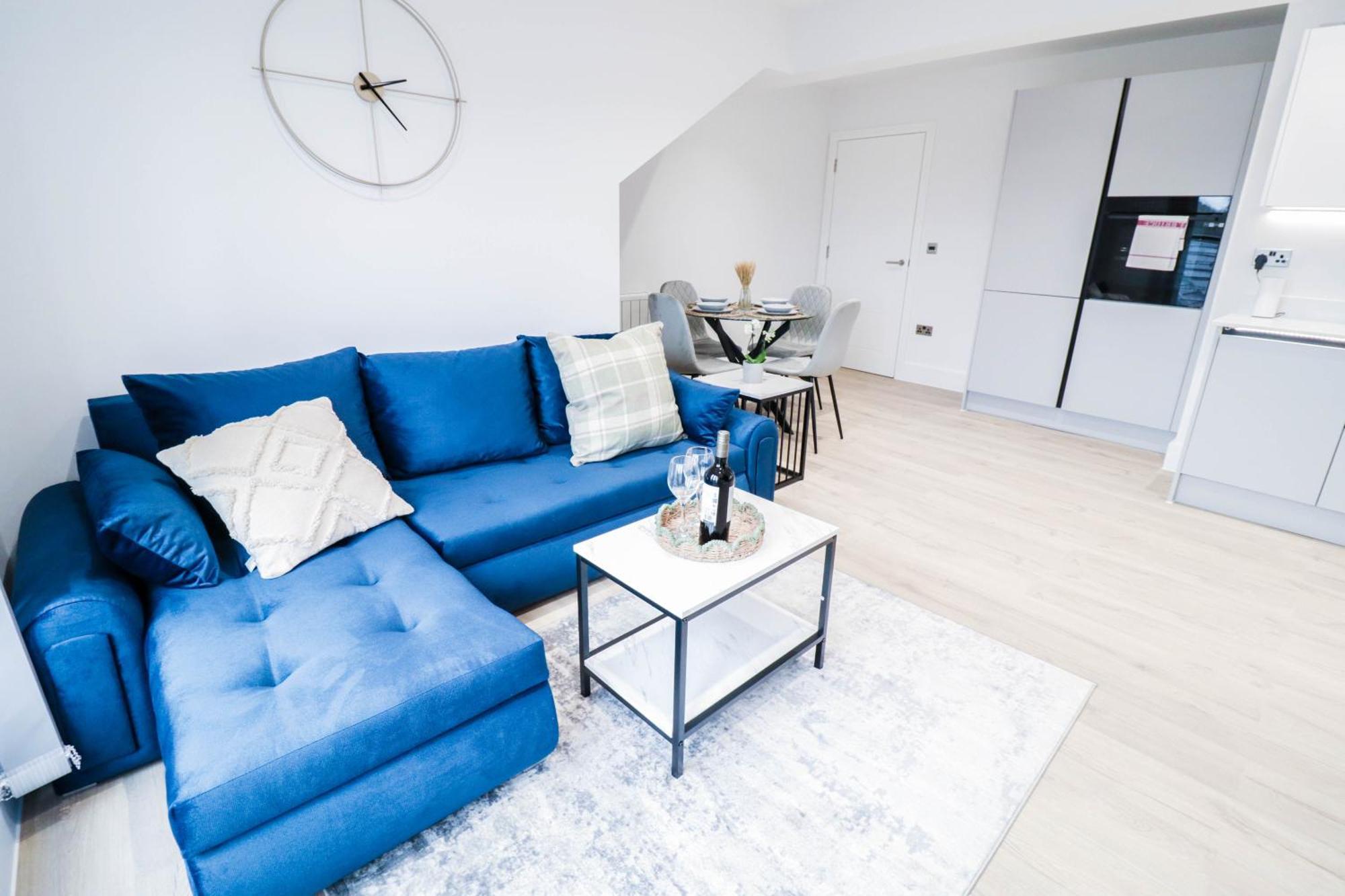 Modern 1-Bed Apartment In Buckinghamshire With Free Wifi, Parking & Garden High Wycombe Exterior foto